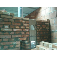 Сопряжение перегородки с внутренней несущей стеной из керамических блоков КЕРАКАМ 