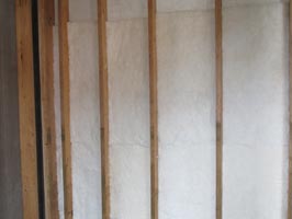 Утепление стен каркасного дома экологически чистой теплоизоляцией pureone
