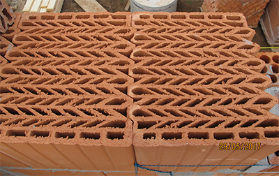 керамические блоки принимают сжимающую нагрузку от вышестоящих конструкций